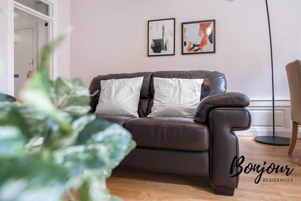 Monge Suite Old Town 2Br-1Ba, Near Royal Mile By Bonjour Residences Edinburgh Buitenkant foto